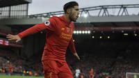 Gelandang Liverpool, Emre Can, merayakan gol yang dicetaknya ke gawang Watford pada laga Premier League di Stadion Anfield, Liverpool, Minggu (6/11/2016). (EPA/Peter Powell)