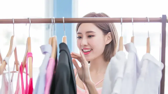  Singkirkan 5 Jenis Barang Ini dari Lemari Pakaianmu