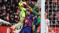 Kalah di Kandang Girona, Barcelona Bertahan dengan Sangat Buruk