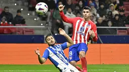 Dua gol Atletico Madrid berhasil dicetak oleh Rodrigo Riquelma (26’) dan Alvaro Morata (45+1’). (JAVIER SORIANO / AFP)