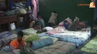 [VIDEO] Pengungsi Banjir di SD Tangerang Kena Penyakit Kulit