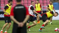 Milner: Pra Musim Buat Kekuatan Liverpool Menyatu