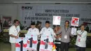  Prabowo dan Hatta Radjasa mendapatkan Nomor 1, sedangkan Jokowi dan JK Nomor 2 (Liputan6.com/Herman Zakharia)