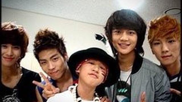 Ulang Tahunnya Trending Topik, Ini 7 Potret Transformasi BI Eks iKON