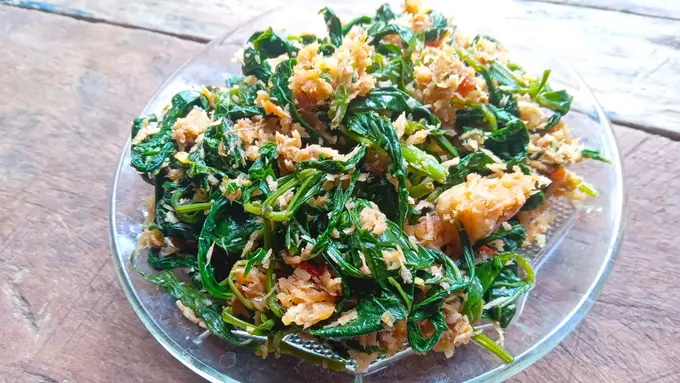 sayur daun kenikir