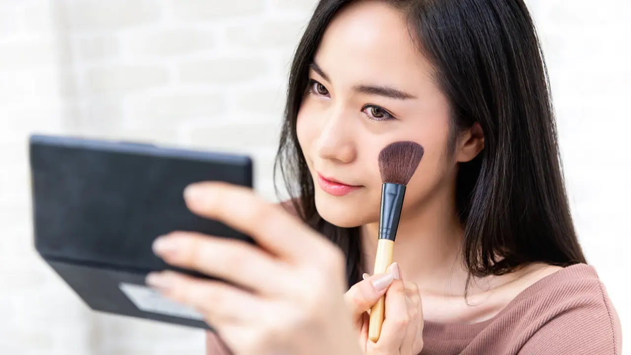 Ilustrasi makeup