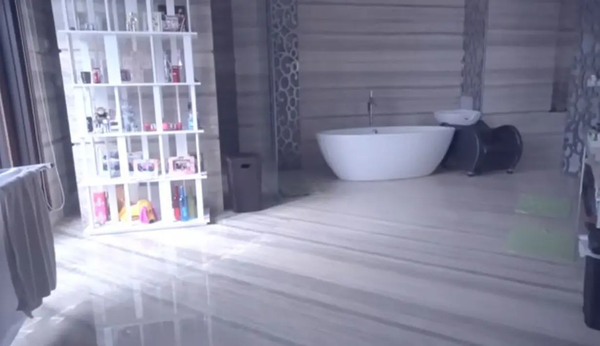 Momo Geisha (Youtube/Momo YouTube Channel)