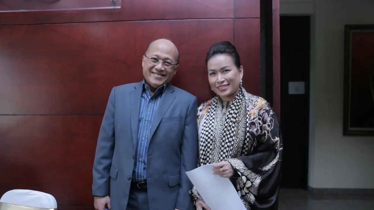 [Bintang] Mario Teguh dan Ibu Lina