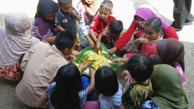 Pernah Ikut Makan Bancakan? Ini Filosofinya - Lifestyle Liputan6.com