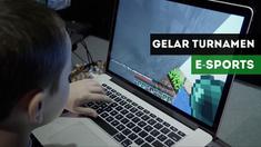 Christian Pineda membuat sebuah Liga E-Sports untuk gim Minecraft di New York, Amerika Serikat.