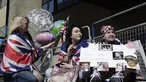 Mendekati kelahiran anak kedua Kate Middleton, para penggemar keluarga kerajaan di Inggris mulai membuat tenda di depan rumah sakit Saint Mary, tempat Kate akan melahirkan bayinya.