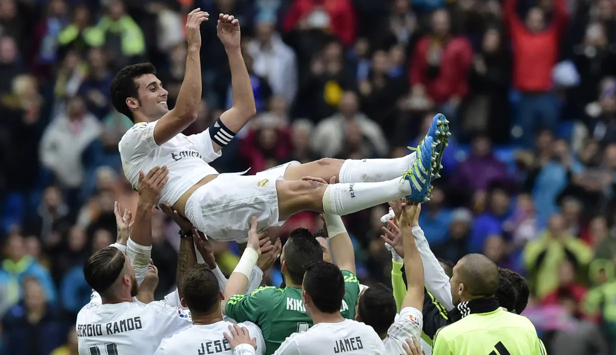 Mantan pemain Real Madrid, Alvaro Arbeloa memutuskan pensiun dari dunia sepak bola setelah gagal bersinar bersama klub Premier League, West Ham United.  (AFP/Javier Soriano)