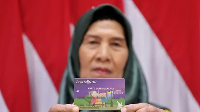 KLJ Sentuh Hati Lansia: Belanja Bahagia, Hidup Tercukupi.