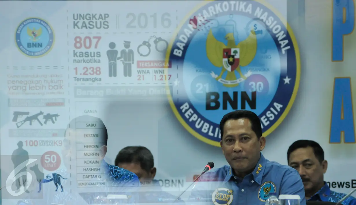 BNN menggelar pengungkapan kasus narkoba selama tahun 2016 di gedung BNN, Jakarta, Kamis (22/12). Selain narkotika, ada 21 kasus tindak pidana pencucian uang (TPPU) yang ditangani BNN dengan total aset mencapai Rp261 Miliar. (Liputan6.com/Yoppy Renato)