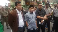 Harga Pertalite di Riau disebut tertinggi se-Indonesia. Mahasiswa menuding DPRD dan Pemprov berkongkalingkong. (Liputan6.com/M Syukur)