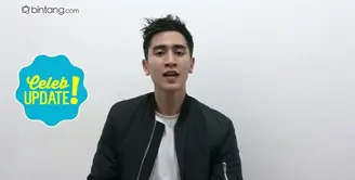 Venna Melinda mengangkat anak yang ditelantarkan oleh orangtuanya. Sebagai anak pertama, Verrell Bramasta pun senang saat mendapatkan adik perempuan.