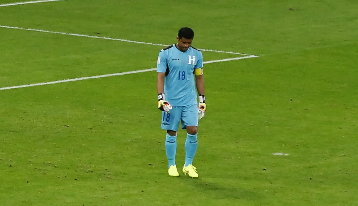 Di Brasil merupakan Piala Dunia kedua dari penjaga gawang timnas Honduras, Noel Valladares yang berusia 37 tahun. (REUTERS/Marko Djurica)