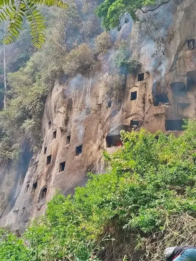 Karhutla Toraja Utara Hanguskan Pemakaman Tradisional