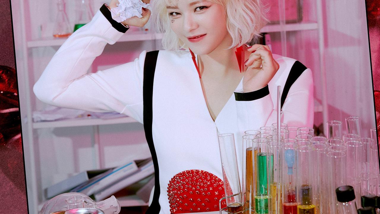 Jeongyeon Twice. (JYP via Soompi)