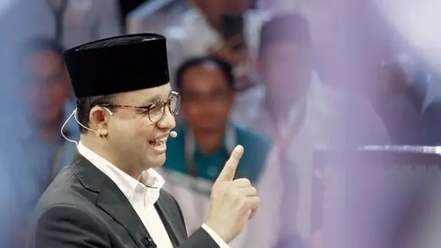 Beda Gaya Capres saat Debat Pilpres Pertama