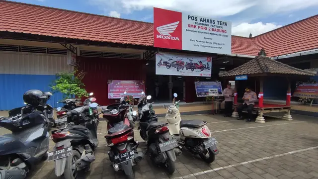 Pos AHASS TEFA di SMK PGRI 2 badung, Bali. (Septian/Liputan6.com)