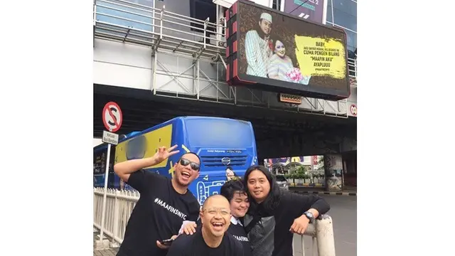 Unggah Permintaan Maaf di Billboard, Ini 7 Potret Mesra Sinyorita dan Suami