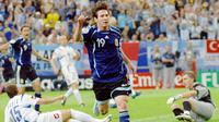 Lionel Messi masuk dalam daftar pemain muda yang sempat mengebohkan dunia. Pemain asal Argentina yang kala itu baru berusia 18 tahun sukses membuat pecinta sepakbola tercengan berkat aksi di lapangan saat berlaga di Piala Dunia 2006. (AFP/Jung Yeon-Je)