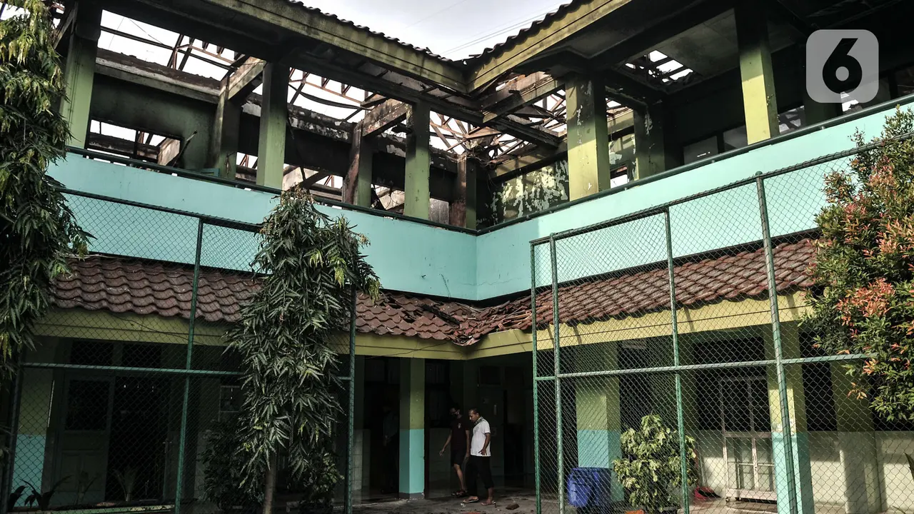 Kondisi SMAN 100 Jakarta yang Ludes Dilalap Si Jago Merah