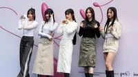 Penampilan Minji pada acara Seoul Fashion Week menjadi perbincangan komunitas pecinta K-Pop, banyak netizen memuji kecantikan pelantun "Ditto" itu. (AP Photo/Ahn Young-joon)