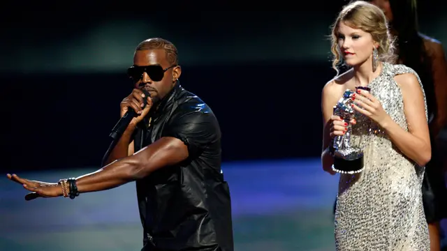 2. Kanye West dan Taylor Swift - 2009