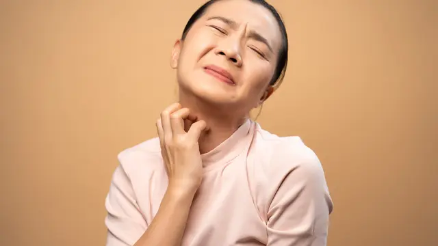Musim Hujan Picu Eksim Memburuk, Begini Cara Perawatan Wajah dan Kulit yang Aman