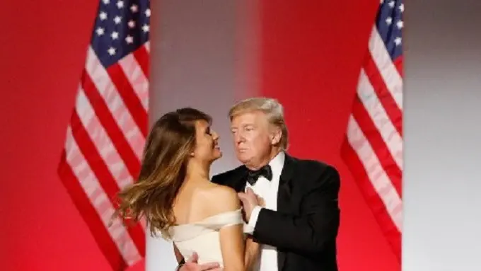 [Bintang] Donald Trump dan Melania Trump