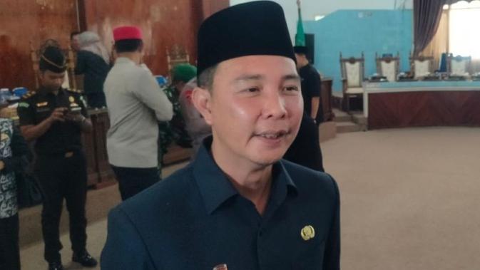 KPK Bawa Bupati Rejang Lebong ke Jakarta Pagi Ini Usai OTT