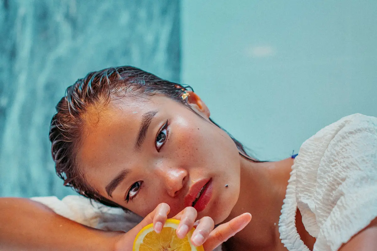 Lawan Tanda-tanda Penuaan dengan Skincare Kandungan Immortelle