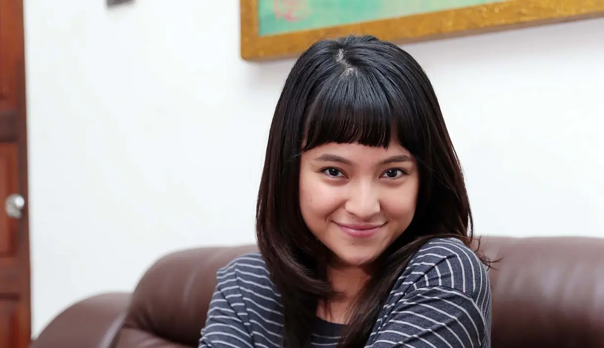 Selain itu, mantan istri Ben Kasyafani itu juga berharap pada Gubernur dan Wakilnya bisa menjadi penengah dengan banyaknya perbedaan di masyarakat. (Deki Prayoga/Bintang.com)