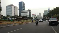 Demo mahasiswa selesai, ruas Jalan Merdeka Barat kembali dibuka. (Liputan6.com/Ady Anugrahadi)