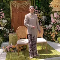 Potret Gagah Maxime Bouttier saat Siraman dan Sungkeman. [@bouttier_maxime]