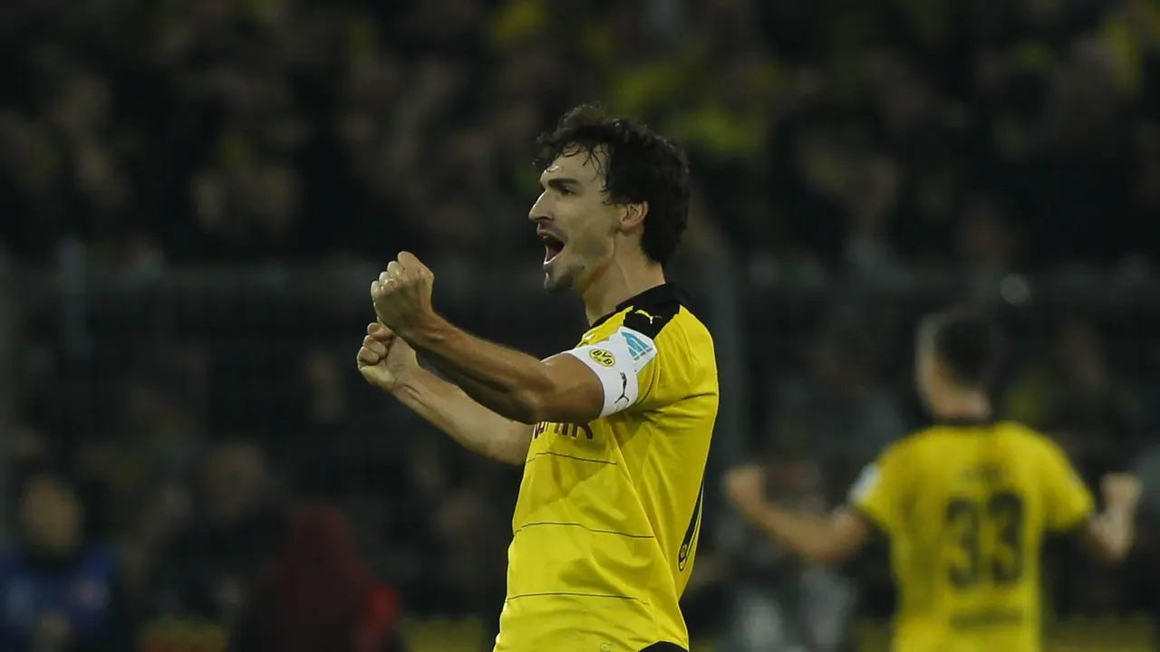 Umpan Fantastis Bek Dortmund Sukses Berbuah Gol