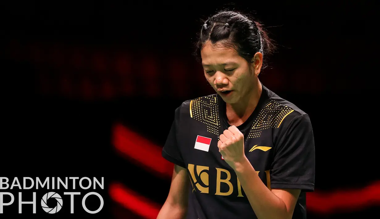 Nandini sukses tancap gas di gim kedua. Ia tercatat mampu unggul dengan skor 11-9 di interval kedua. Bahkan, ia sukses mempertahankan keunggulan di gim kedua dengan skor 21-16. (Badminton Photo/Yves Lacroix)
