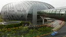 Pemandangan Jewel Changi Airport di Singapura, 11 April 2019. Bandara ini baru akan dibuka sepenuhnya untuk umum pada 17 April 2019. (REUTERS/Feline Lim)