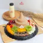 puding tumpeng dari Tata's Pudding. (instagram: @tataspudding)