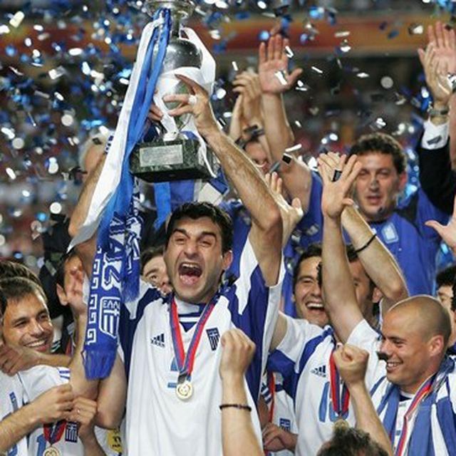 Sejarah Piala Eropa 2004 Sensasi Para Dewa Olympia Dunia Bola Com