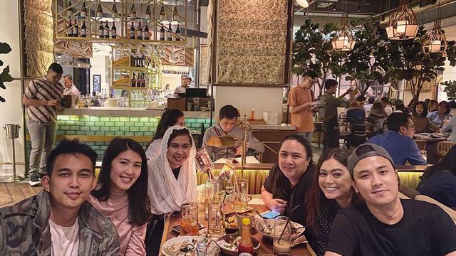 Putuskan Keluar dari Lyla, Ini 6 Potret Kebersamaan Naga dengan Personelnya