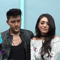 Meski sudah bercerai, Dirly Idol dan Celine Evangelista tetap kompak dan berhubungan baik demi anak-anak mereka.