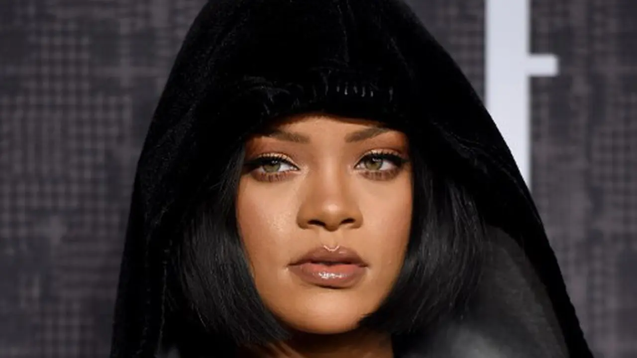 [Bintang] Rihanna