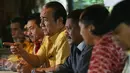 Pendiri Partai Hanura, Djafar Badjeber (tengah) mendesak Wiranto untuk melaksanakan Munaslub guna memilih Ketua Umum yang definitif sesuai ART Partai Hanura Jakarta, Kamis (27/10). (Liputan6.com/Johan Tallo)