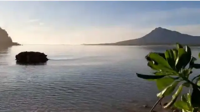 pemandangan dari depan rumah Susi Pudjiastuti