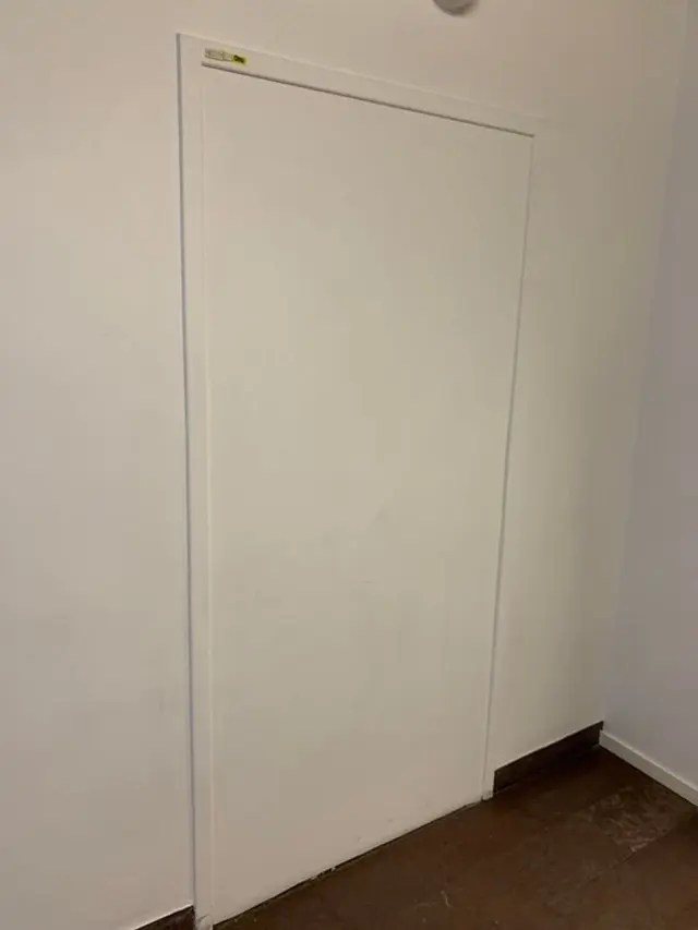 7 Desain Posisi Pintu Ini Nyeleneh Banget, Bikin Geleng Kepala