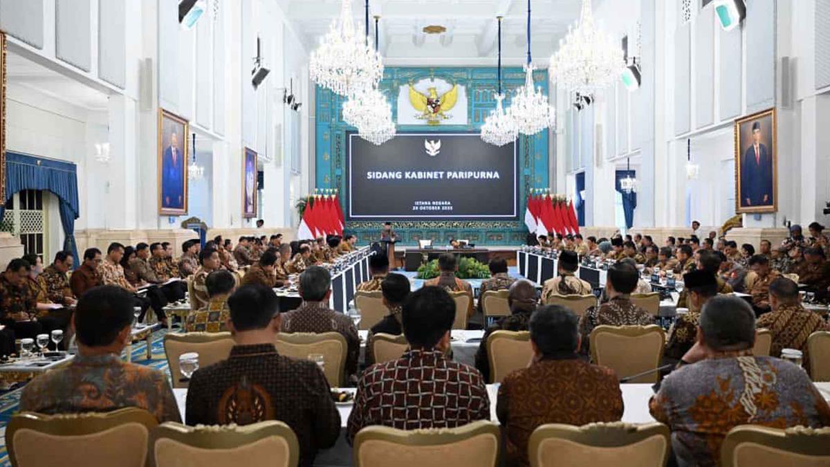 Momen Sidang Kabinet Paripurna Satu Tahun Pemerintahan Prabowo di Istana Negara