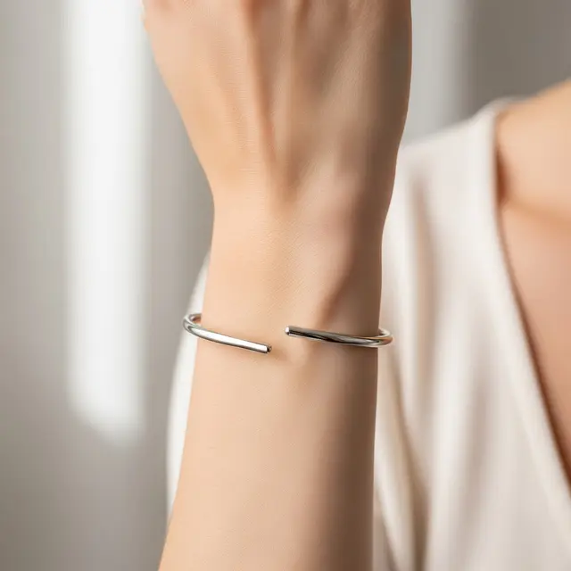 9 Model Gelang Emas Putih Minimalis, Cocok untuk Gaya Modern Elegan